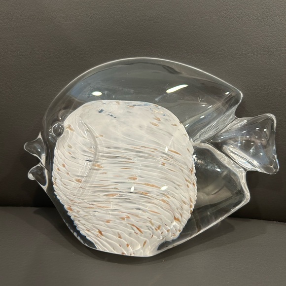Marcolin Clear & White Art Crystal Glass Fish Sculpture. Acid-Etched on Bottom - Picture 1 of 10